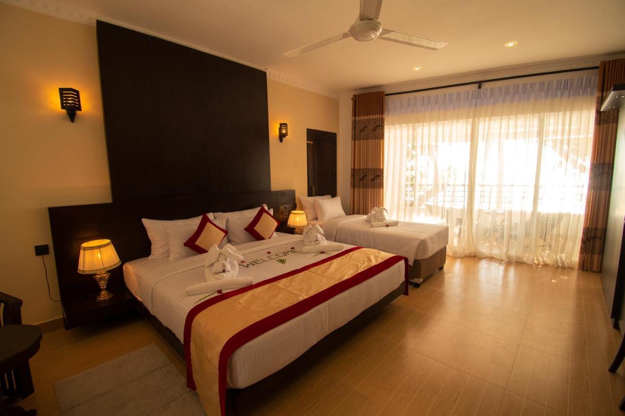 ברוואלה Manara Beach Resort מראה חיצוני תמונה