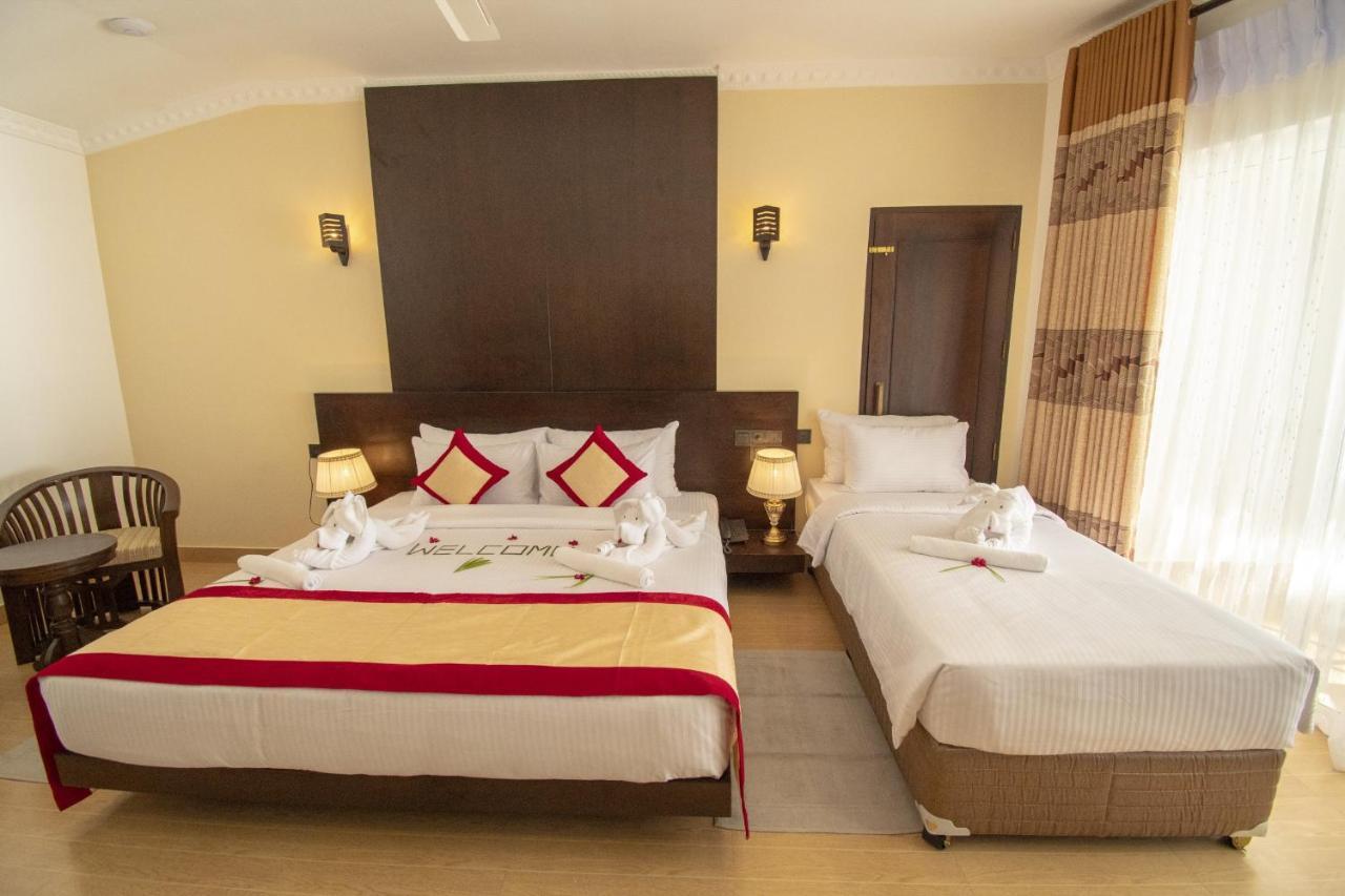 ברוואלה Manara Beach Resort מראה חיצוני תמונה