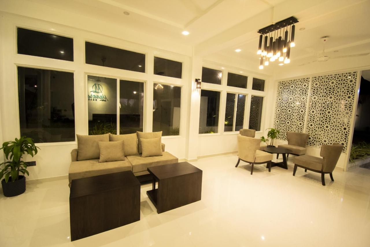 ברוואלה Manara Beach Resort מראה חיצוני תמונה