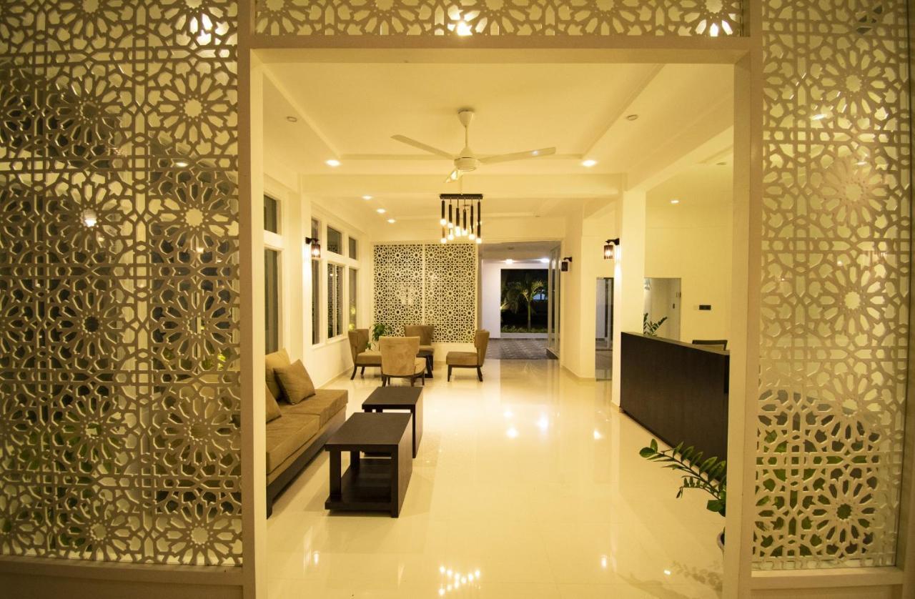 ברוואלה Manara Beach Resort מראה חיצוני תמונה
